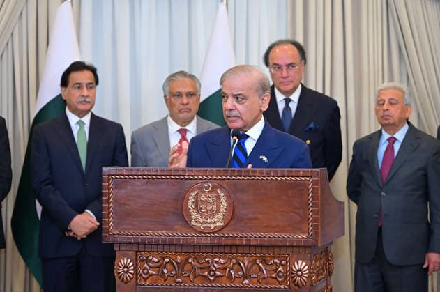 Pakistan s Prime Minister Muhammad Shehbaz Sharif (C) speaks during a press conference with Iranian President Dr. Masoud Pezeshkian (not see) in Islamabad, Pakistan, on Tuesday, June 23, 2026. A high-level Iranian delegation, including President Pezeshkian and Foreign Minister Abbas Araghchi, is visiting Pakistan. The Iranian president praised the progress of negotiations with the United States following the signing of a memorandum of understanding in Switzerland.  PAK20260623020 Pakistan sxPrimexMinisterxOffice