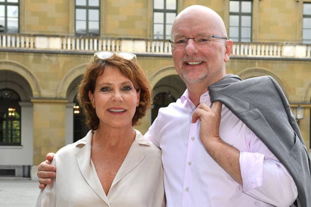 Janina Hartwig und Alexander Putz beim 25. Friedenspreis des Deutschen Films - Die Bruecke im Cuvillies Theater am 23.06.2026 in Muenchen Janina Hartwig and Alexander Putz attend the 25th German Film Peace Prize Die Bruecke at the CuvilliÃ s Theatre on June 23, 2026 in in Munich, Germany Die Bruecke Friedenspreis in Muenchen *** Janina Hartwig and Alexander Putz at the 25th Die Brücke German Film Peace Prize at the Cuvilliés Theater on June 23, 2026, in Munich Janina Hartwig and Alexander Putz attend the 25th Die Brücke German Film Peace Prize at the Cuvilliés Theater on June 23, 2026, in Munich, Germany. The Die Brücke Peace Prize in Munich,detected_source_language 