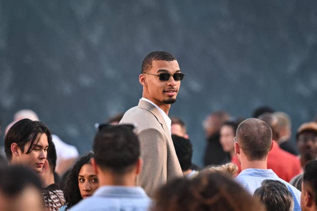 PFW - Louis Vuitton Runway in Paris FA French basketball player Victor Wembanyama attends the Spring Summer 2027 collection by US designer Pharrell Williams for Louis Vuitton during the Paris Fashion Week, on June 23, 2026. Photo by Firas Abdullah ABACAPRESS.COM Paris Ile-de-France France  Copyright: xAbdullahxFiras ABACAx