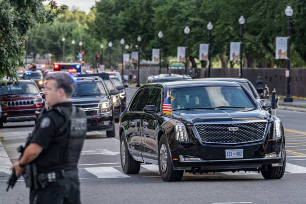 June 23, 2026, Washington, District Of Columbia, United States: President DONALD TRUMP returns to the White House after visiting a Mack Trucks manufacturing facility in Pennsylvania, where he delivered remarks focused on American manufacturing, jobs, and the economy. Washington United States - ZUMAk206 20260623_znp_k206_005 Copyright: xMattxKaminskyx