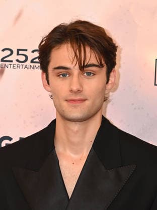 ˜Young Washington™ Nashville Premiere William Franklyn-Miller arriving at the Young Washington Nashville premiere held at The Fisher Center for the Performing Arts on June 23, 2026 in Nashville, TN. Nashville The Fisher Center for the Performing Arts Tennessee USA Copyright: xTammiexArroyo AFF-USA.comx