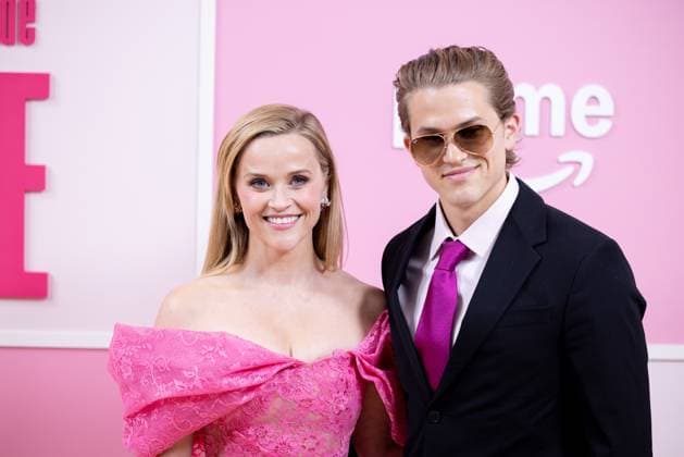 Reese Witherspoon, Deacon Reese Phillippe at arrivals for ELLE Series World Premiere, SVA (School for the Visual Arts) Theatre, New York, NY, June 23, 2026. Photo By: Ryan Billings Everett Collection ELLE Series World Premiere PUBLICATIONXNOTxINxCANxCHNxFRAxITAxJPNxNORxPOLxRUSxESPxUKxUSA