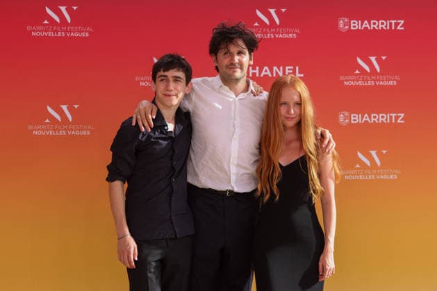 The cast and crew of the film Adieu monde cruel by director Félix de Givry at the Théâtre de la Gare du Midi during the opening ceremony of the 2026 Biarritz International Film Festival Nouvelles Vagues, June 23, 2026  Copyright: xJean-MarcxLhomerx xBestimagexJean-MarcxLhomerx xBestimagex