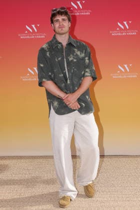 Esteban Vial at the Théâtre de la Gare du Midi during the opening ceremony of the 2026 Biarritz International Film Festival Nouvelles Vagues, on June 23, 2026. Jean Marc Lhomer, Bestimage. Photocall before the opening ceremony of the Biarritz International Film Festival – Nouvelles Vagues 2026 at the Théâtre de la Gare du Midi in Biarritz on June 23, 2026, Biarritz, France,detected_source_language  Copyright: xJean-MarcxLhomerx xBestimagexJean-MarcxLhomerx xBestimagex