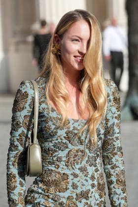 Lila Moss at the Saint Laurent Mens Spring Summer 2027 fashion show at the Bourse du Commerce in Paris on June 23, 2026. Anne Sophie Guebey, Bestimage. Celebrities at the Saint Laurent Mens Spring Summer 2027 fashion show at the Bourse du Commerce in Paris on June 23, 2026, Paris, France,detected_source_language  Copyright: xAnne-SophiexGuebeyx xBestimagexAnne-SophiexGuebeyx xBestimagex