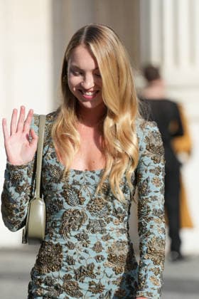 Lila Moss at the Saint Laurent Mens Spring Summer 2027 fashion show at the Bourse du Commerce in Paris on June 23, 2026. Anne Sophie Guebey, Bestimage. Celebrities at the Saint Laurent Mens Spring Summer 2027 fashion show at the Bourse du Commerce in Paris on June 23, 2026, Paris, France,detected_source_language  Copyright: xAnne-SophiexGuebeyx xBestimagexAnne-SophiexGuebeyx xBestimagex