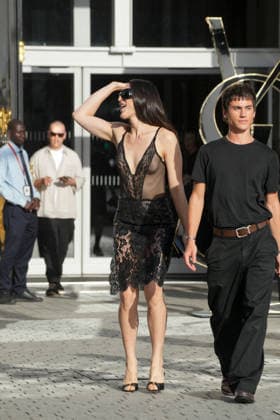 Arca Alejandra Ghersi at the Saint Laurent Mens Spring Summer 2027 fashion show at the Bourse du Commerce in Paris on June 23, 2026 Anne Sophie Guebey Bestimage Celebs at the Saint Laurent Mens Spring Summer 2027 fashion show at the Bourse du Commerce in Paris on June 23, 2026, Paris, France,detected_source_language  Copyright: xAnne-SophiexGuebeyx xBestimagexAnne-SophiexGuebeyx xBestimagex
