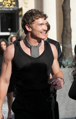 Connor Storrie at the Saint Laurent Mens Spring Summer 2027 fashion show at the Bourse du Commerce in Paris on June 23, 2026. Anne Sophie Guebey, Bestimage. Celebrities at the Saint Laurent Mens Spring Summer 2027 fashion show at the Bourse du Commerce in Paris on June 23, 2026, Paris, France,detected_source_language  Copyright: xAnne-SophiexGuebeyx xBestimagexAnne-SophiexGuebeyx xBestimagex