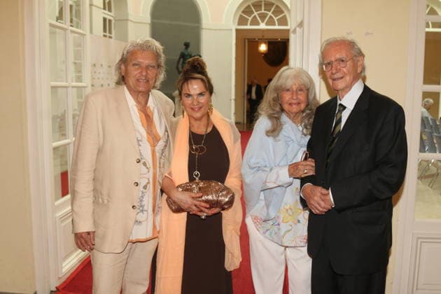 Ernst Hannawald und Maria Hannawald und Wera Klaus und Wilfried Klaus bei der 25. Verleihung des Friedenspreises des Deutschen Films Die Brücke im Cuvillies Theater. München, 23.06.2026 *** Ernst Hannawald, Maria Hannawald, Wera Klaus, and Wilfried Klaus at the 25th German Film Peace Prize ceremony for Die Brücke at the Cuvillies Theater in Munich, June 23, 2026,detected_source_language Copyright: xAgenturxMatthiasxWehnertx xM.xGränzdörferx