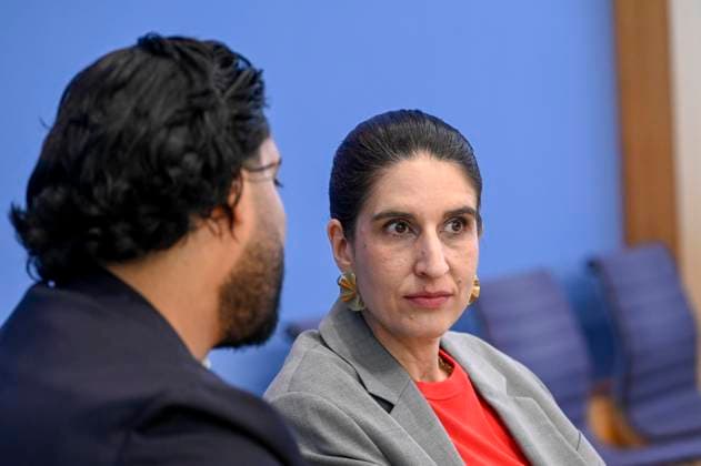 ABB BPK- Said Etris Hashemi, Autor, Initiative 19. Februar Hanau, Bundesvorsitzender des Verbandes binationaler Familien Partnerschaften Rima Hanano, Co-Geschäftsführerin von CLAIM bei der Veroeffentlichung des Berichts Vorstellung des zivilgesellschaftlichen Lagebildes antimuslimischer Rassismus und Fallzahlen 2025 auf der BPK Bundespressekonferenz am 24.06.2026 in Berlin Berlin Deutschland *** ABB BPK Said Etris Hashemi, author, February 19 Hanau Initiative; Rima Hanano, Federal Chair of the Association of Binational Family Partnerships; Co-Executive Director of CLAIM, at the release of the report Overview of Anti-Muslim Racism in Civil Society and Case Statistics for 2025 at the BPK Federal Press Conference on June 24, 2026, in Berl