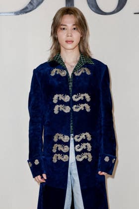 Jimin at the Dior Mens Spring Summer 2027 Ready-to-Wear show during Paris Fashion Week on June 24, 2026. Olivier Borde, Bestimage. Celebrities at the Dior Mens Spring Summer 2027 Ready-to-Wear show during Paris Fashion Week on June 24, 2026, Paris, France,detected_source_language  Copyright: xOLIVIERxBORDEx xBESTIMAGExOLIVIERxBORDEx xBESTIMAGEx