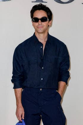 Paul W Downs Photocall from the Dior Mens Spring Summer 2027 Ready-to-Wear show during Paris Fashion Week on June 24, 2026 Olivier Borde Bestimage Celebrities at the Dior Mens Spring Summer 2027 Ready-to-Wear show during Paris Fashion Week on June 24, 2026, Paris, France,detected_source_language  Copyright: xOLIVIERxBORDEx xBESTIMAGExOLIVIERxBORDEx xBESTIMAGEx