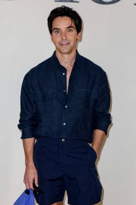 Paul W Downs Photocall from the Dior Mens Spring Summer 2027 Ready-to-Wear show during Paris Fashion Week on June 24, 2026 Olivier Borde Bestimage Celebrities at the Dior Mens Spring Summer 2027 Ready-to-Wear show during Paris Fashion Week on June 24, 2026, Paris, France,detected_source_language  Copyright: xOLIVIERxBORDEx xBESTIMAGExOLIVIERxBORDEx xBESTIMAGEx