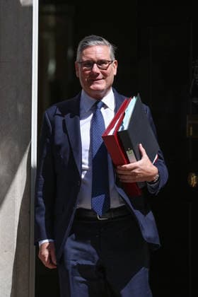 June 24, 2026, London, England, United Kingdom: British Prime Minister Sir Keir Starmer departs 10 Downing Street for the House of Commons to attend the Prime Minister s Questions. London United Kingdom - ZUMAa279 20260624_zsp_a279_004 Copyright: xZeynepxDemirxAslimx