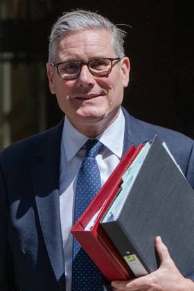 June 24, 2026, London, England, United Kingdom: UK Prime Minister KEIR STARMER departs 10 Downing Street in central London ahead of Prime Minister s Questions in the House of Commons. London United Kingdom  - ZUMAk172 20260624_zip_k172_007 Copyright: xThomasxKrychx