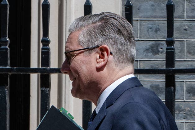 June 24, 2026, London, England, United Kingdom: UK Prime Minister KEIR STARMER departs 10 Downing Street in central London ahead of Prime Minister s Questions in the House of Commons. London United Kingdom - ZUMAk172 20260624_zip_k172_012 Copyright: xThomasxKrychx