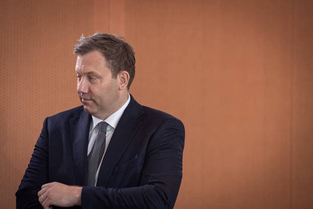 Berlin, Kabinettssitzung der Bundesregierung Kabinettssitzung der Bundesregierung am 24.06.2026 im Bundeskanzleramt in Berlin. Im Bild: Lars Klingbeil (Finanzminister, Vize-Kanzler, SPD) Berlin Bundeskanzleramt Berlin Deutschland *** Berlin, Federal Government Cabinet Meeting Federal Government Cabinet Meeting on June 24, 2026, at the Federal Chancellery in Berlin Pictured