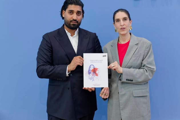 Lagebild antimuslimischer Rassismus 2026-06-24 Deutschland, Berlin SBundespressekonferenz: Vorstellung des zivilgesellschaftlichen Lagebildes antimuslimischer Rassismus und Fallzahlen 2025. Im Bild: Rima Hanano, Co-Geschäftsführerin von CLAIM, und Said Etris Hashemi, Autor, Vertreter der Initiative 19. Februar Hanau und Bundesvorsitzender des Verbandes binationaler Familien und Partnerschaften (iaf e.V.) *** Report on Anti-Muslim Racism, June 24, 2026, Germany, Berlin