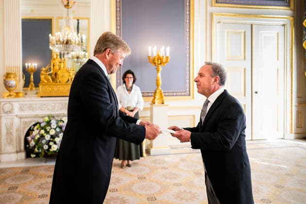 24-06-2026 Palace King Willem-Alexander during a meeting with the ambassador of the Chile, H.P. Bascunan Jimenez, at palace Noordeinde in The Hague. Â  Copyright: xPPEx