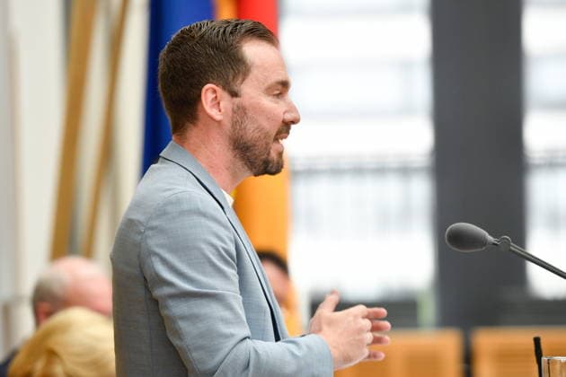 Es findet die Plenarsitzung im Saarländischen Landtag in Saarbrücken am Mittwoch (24.06.2026) statt. Im Bild: David Maass, MdL (SPD) *** The plenary session of the Saarland State Parliament will take place in Saarbrücken on Wednesday, June 24, 2026. Pictured bub