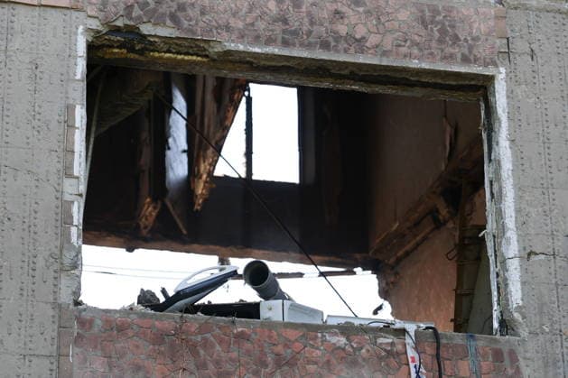 RUSSIA, GORLOVKA - JUNE 24, 2026: An apartment block destroyed in a drone attack Gorlovka Russia  - ZUMAt113 20260624_zaa_t113_156 Copyright: xDmitryxYagodkinx