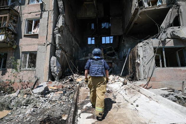 RUSSIA, GORLOVKA - JUNE 24, 2026: An apartment block destroyed in a drone attack Gorlovka Russia  - ZUMAt113 20260624_zaa_t113_163 Copyright: xDmitryxYagodkinx