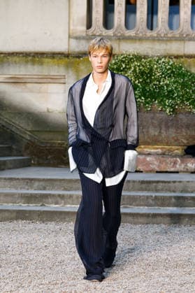 Dior Homme Ready-to-Wear Mens Spring Summer 2027 Fashion Show during Paris Fashion Week, France, on June 24, 2026 Bestimage Runway during the Dior Homme Men’s Spring Summer 2027 fashion show as part of Paris Fashion Week on June 24, 2026 in Paris, France Paris, France,detected_source_language  Copyright: xAgencex xBestimagexAgencex xBestimagex