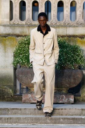Dior Homme Ready-to-Wear Mens Spring Summer 2027 Fashion Show during Paris Fashion Week, France, on June 24, 2026 Bestimage Runway during the Dior Homme Men’s Spring Summer 2027 fashion show as part of Paris Fashion Week on June 24, 2026 in Paris, France Paris, France,detected_source_language  Copyright: xAgencex xBestimagexAgencex xBestimagex