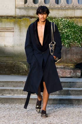 Dior Homme Ready-to-Wear Mens Spring Summer 2027 Fashion Show during Paris Fashion Week, France, on June 24, 2026 Bestimage Runway during the Dior Homme Men’s Spring Summer 2027 fashion show as part of Paris Fashion Week on June 24, 2026 in Paris, France Paris, France,detected_source_language  Copyright: xAgencex xBestimagexAgencex xBestimagex