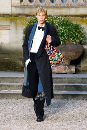Dior Homme Ready-to-Wear Mens Spring Summer 2027 Fashion Show during Paris Fashion Week, France, on June 24, 2026 Bestimage Runway during the Dior Homme Men’s Spring Summer 2027 fashion show as part of Paris Fashion Week on June 24, 2026 in Paris, France Paris, France,detected_source_language  Copyright: xAgencex xBestimagexAgencex xBestimagex