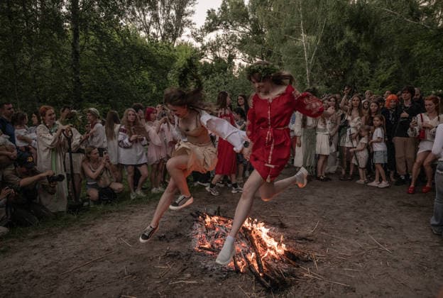 June 24, 2026: Ukrainians celebrate the traditional midsummer holiday of Ivana Kupala in Kyiv, Ukraine on June 23, 2026. - ZUMAj167 20260624_zip_j167_012 Copyright: xSvetxJacquelinex