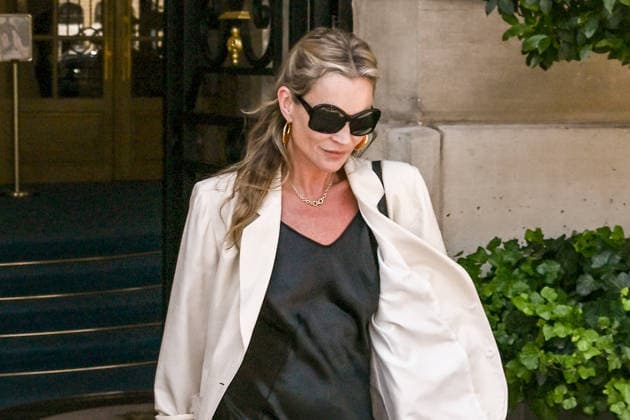 Kate Moss leaves the Ritz Paris hotel to head to the airport in Paris, France, on June 24, 2026. Gedeon Taib, Bestimage. Kate Moss leaves the Ritz Paris hotel to head to the airport in Paris, France, on June 24, 2026. Paris, France  Copyright: xGedeonxTaiebx xBestimagexGedeonxTaiebx xBestimagex