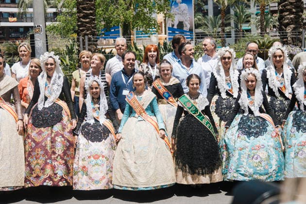 Final Session of the Mascletás Competition in Alicante The president of the Valencian Regional Government, Juanfran Pérez Llorca (2nd row, center), during the 7th session of the Mascletás Competition in Plaza de Luceros on June 24, 2026, in Alicante, Valencian Community, Spain. Today marks the final fireworks display, held in Plaza de los Luceros, which once again brought together thousands of Alicante residents and visitors in the city center to feel the thrill of the fireworks, marking the highlights of the official festivities in the capital of the Costa Blanca. JUNE 24, 2026 Alicante, Valencian Community Alicante, Valencian Community, Spain  Copyright: xRobertoxPlazax 7619907