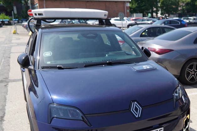 CNTV VIDEOPARKEN- Mit dem neuen PKW vom Landesbetrieb Verkehr (LBV), gibt es jetzt Parkraum Ueberwachung per Videofahrzeug es soll ab dem 7. Juli tausende von Autos gescannt und kontrolliert werden ob sie richtig oder flasch parken 24.06.2026 Hamburg Hightech gegen Parksuender Hamburg Deutschland *** CNTV VIDEO PARKING With the new vehicle from the State Transportation Agency (LBV), video-monitored parking enforcement is now available. Starting July 7, thousands of cars are set to be scanned and checked to see if they are parked correctly or illegally. June 24, 2026, Hamburg: High-tech measures against parking violators, Hamburg, Germany