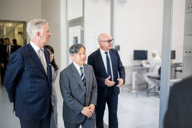Patrick Vandenameele, Chief Executive Officer CEO IMEC, Japanese Emperor Naruhito and King Philippe - Filip of Belgium pictured during a visit to the Interuniversity microelectronics centre (IMEC), a Flemish interuniversity research institute for microelectronics and nanotechnology located in Leuven, during the official state visit of the Japanese Emperor and Empress to Belgium on Wednesday 24 June 2026. The Emperor and Empress of Japan visit Belgium from June 20-25.  POOLxJASPERxJACOBS 179132067