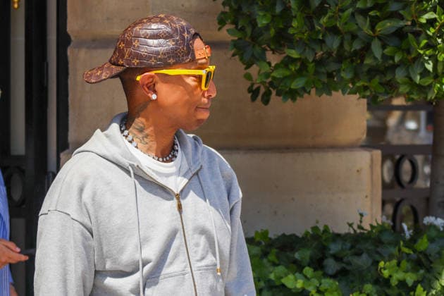 Pharrell Williams and his wife Helen Lasichanh were spotted leaving the Parisian luxury hotel The Ritz the day after the Louis Vuitton Spring Summer 2027 Men’s Ready-to-Wear Collection fashion show during Paris Fashion Week, France, on June 24, 2026. Enzo Hingant Bertrand Bestimage Pharrell Williams and his wife Helen Lasichanh were seen out and about in Paris during Paris Fashion Week, in Paris, France, on June 24, 2026. Pictured: Pharrell Williams and Helen Lasichanh, Paris, France  Copyright: xEnzoxHingant-Bertrandx xBestimagexEnzoxHingant-Bertrandx xBestimagex