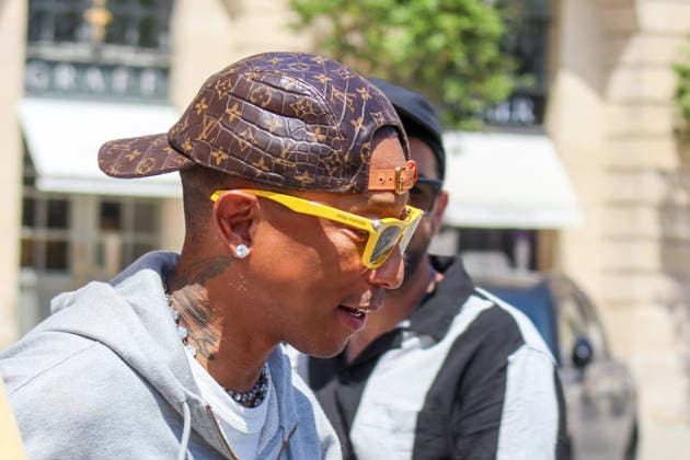 Pharrell Williams and his wife Helen Lasichanh were spotted leaving the Parisian luxury hotel The Ritz the day after the Louis Vuitton Spring Summer 2027 Men’s Ready-to-Wear Collection fashion show during Paris Fashion Week, France, on June 24, 2026. Enzo Hingant Bertrand Bestimage Pharrell Williams and his wife Helen Lasichanh were seen out and about in Paris during Paris Fashion Week, in Paris, France, on June 24, 2026. Pictured: Pharrell Williams and Helen Lasichanh, Paris, France  Copyright: xEnzoxHingant-Bertrandx xBestimagexEnzoxHingant-Bertrandx xBestimagex