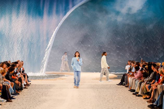 Louis Vuitton Men s Ready-to-Wear Spring Summer 2027 Fashion Show during Paris Fashion Week at the Cité Internationale Universitaire de Paris, France, on June 23, 2026 Bestimage Runway during the Louis Vuitton Men’s Spring Summer 2027 fashion show as part of Paris Fashion Week on June 23, 2026 in Paris, France Paris, France  Copyright: xAgencex xBestimagexAgencex xBestimagex