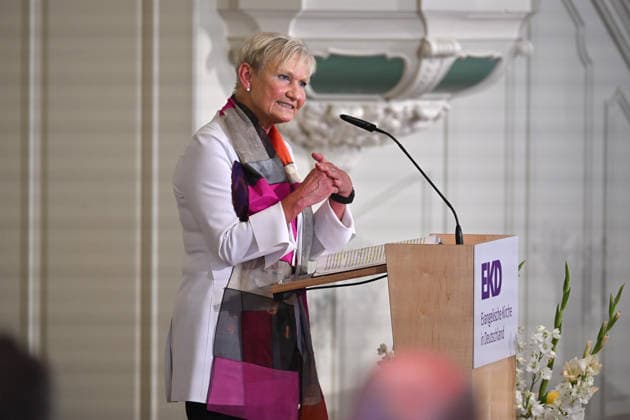 EKD-Ratsvorsitzende Kirsten Fehrs spricht am Mittwoch (24.06.2026) beim Johannisempfang in der Franzoesischen Friedrichstadtkirche am Gendarmenmarkt in Berlin. Traditionell werden dazu Gaeste aus der Bundespolitik und aus anderen Religionsgemeinschaften eingeladen. Der Johannisempfang, der in diesem Jahr genau auf den Johannistag (24. Juni) faellt, wird von der Bevollmaechtigten der EKD, Anne Gidion, ausgerichtet. Sie vertritt die Interessen der evangelischen Kirche gegenueber der Politik in Berlin und Bruessel. (Siehe epd-Meldung vom 24.06.2026) EDITORIAL USE ONLY *** EKD Council Chair Kirsten Fehrs will speak on Wednesday, June 24, 2026, at the St. John’s Reception at the French Friedrichstadt Church on Gendarmenmarkt in Berlin. Tradition Copyright: epd-bild ChristianxDitsch Johannisempfang 12