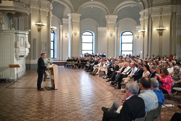 Bundesaussenminister Johann Wadephul (CDU) spricht am Mittwoch (24.06.2026) beim Johannisempfang in der Franzoesischen Friedrichstadtkirche am Gendarmenmarkt in Berlin. Traditionell werden dazu Gaeste aus der Bundespolitik und aus anderen Religionsgemeinschaften eingeladen. Der Johannisempfang, der in diesem Jahr genau auf den Johannistag (24. Juni) faellt, wird von der Bevollmaechtigten der EKD, Anne Gidion, ausgerichtet. Sie vertritt die Interessen der evangelischen Kirche gegenueber der Politik in Berlin und Bruessel. (Siehe epd-Meldung vom 24.06.2026) EDITORIAL USE ONLY *** Federal Foreign Minister Johann Wadephul (CDU) will speak on Wednesday, June 24, 2026, at the St. John’s Reception at the French Friedrichstadt Church on Gendarmenma Copyright: epd-bild ChristianxDitsch Johannisempfang16