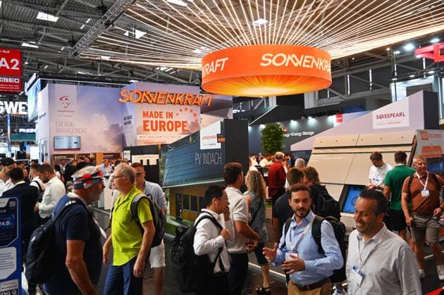 Die Intersolar Europe findet bis Donnerstag, den 25. Juni 2026 auf der Messe München statt. Sie ist die weltweit führende Fachmesse für die Solarwirtschaft und der grösste Teil von The smarter E Europe, Europas grösster Messeallianz für die Energiewirtschaft. Foto: Messestand Sonnenkraft *** Intersolar Europe will take place at the Munich Trade Fair Center through Thursday, June 25, 2026. It is the world’s leading trade fair for the solar industry and the largest component of The smarter E Europe, Europe’s largest trade fair alliance for the energy sector. Photo: Sonnenkraft booth