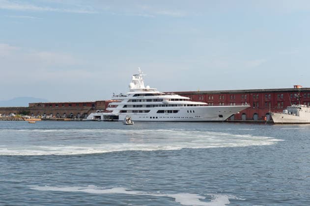 Superyacht Boardwalk moored in the port of Naples NAPLES, ITALY - JUNE 24: Superyacht Boardwalk of U.S. Ambassador to Italy Tilman Fertitta is moored in the port of Naples, Italy, on June 24, 2026. Tilman Fertitta reportedly expressed his intention to anchor near St. Mark’s Basin during the Redentore celebrations in Venice, sparking protests from environmental groups and civic organizations. While waiting to see what the Venetian authorities’ final decision will be, Fertitta has chosen Naples as his base. Eliano Imperato Anadolu Naples Italy. Editorial use only. Please get in touch for any other usage.  Copyright: x2026xAnadoluxElianoxImperatox