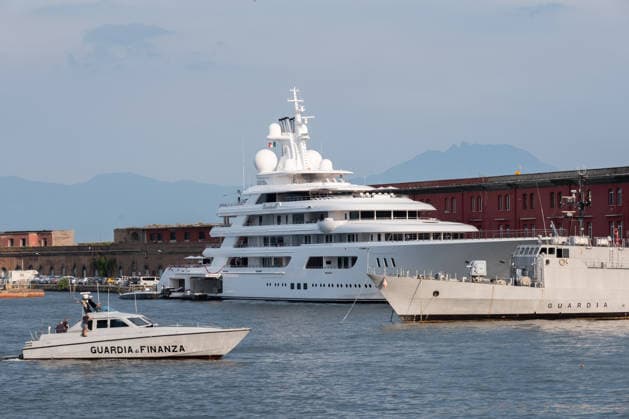 Superyacht Boardwalk moored in the port of Naples NAPLES, ITALY - JUNE 24: Superyacht Boardwalk of U.S. Ambassador to Italy Tilman Fertitta is moored in the port of Naples, Italy, on June 24, 2026. Tilman Fertitta reportedly expressed his intention to anchor near St. Mark’s Basin during the Redentore celebrations in Venice, sparking protests from environmental groups and civic organizations. While waiting to see what the Venetian authorities’ final decision will be, Fertitta has chosen Naples as his base. Eliano Imperato Anadolu Naples Italy. Editorial use only. Please get in touch for any other usage.  Copyright: x2026xAnadoluxElianoxImperatox