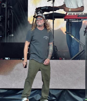 June 21, 2026, Virginia Beach, Virginia, USA: Point Break Music Festival 2026 brings DIRTY HEADS member DUSTIN BUSHNELL to the oceanfront in Virginia Beach, Virginia on 21 June 2026. Photo Ã‚ 2026 Virginia Beach USA  - ZUMAm90_ 20260621_zap_m90_151 Copyright: xJeffxMoorex