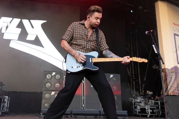 McFly perform at Halifax Piece Hall Danny Jones of McFly performs at Piece Hall, Halifax, 24th June 2026, Credit:Mike Gray MIKE GRAY - B4227 Avalon  Copyright: xMikexGrayx xMIKExGRAYx-xB4227x xAvalonx 1112281048