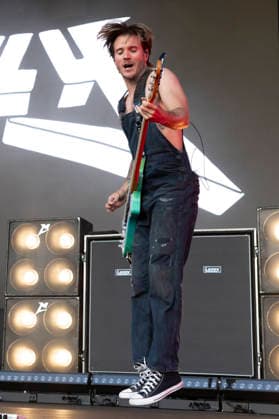 McFly perform at Halifax Piece Hall Dougie Poynter of McFly performs at Piece Hall, Halifax, 24th June 2026, Credit:Mike Gray MIKE GRAY - B4227 Avalon  Copyright: xMikexGrayx xMIKExGRAYx-xB4227x xAvalonx 1112281055