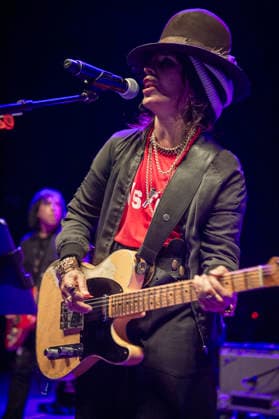 4 Non Blondes at Shepherds Bush Empire 24 June 2026 4 Non Blondes perform at O2 Shepherds Bush Empire in London on 24th June 2026. Linda Perry Lead vocals, guitar Dawn Richardson Drums Christa Hillhouse Bass guitar Roger Rocha Lead guitar, vocals, Credit:Zoran Veselinovic B4859 Avalon UK, London, O2 Shepherds Bush Empire  Copyright: xZoranxVeselinovicx xB4859x xAvalonx 1112334537
