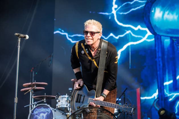 The Offspring live at Tons of Rock 2026 Oslo, Norway. 24th, June 2026. The American rock band The Offspring performs a live concert during the Norwegian music festival Tons of Rock 2026 in Oslo. Here singer and guitarist Dexter Holland is seen live on stage. Norway, Oslo  Copyright: xGonzalesxPhoto KetilxMartinsenx