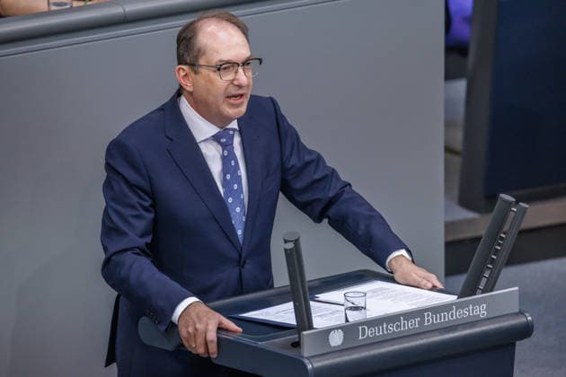 Bundestag Alexander Dobrindt (CSU), Bundesinnenminister im Deutschen Bundestag am 25.06.26 in Berlin. Berlin Berlin Deutschland Bundestag *** Bundestag Alexander Dobrindt CSU, Federal Minister of the Interior, at the German Bundestag on June 25, 2026, in Berlin, Berlin, Berlin, Germany, Bundestag