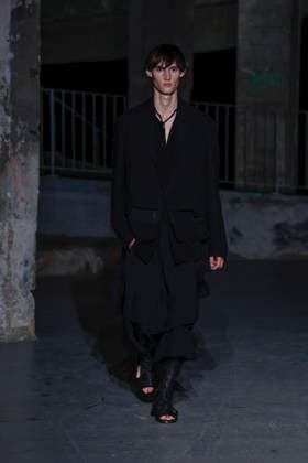 Songzio Men s Ready-to-Wear Spring Summer 2027 Collection Fashion Show at Paris Fashion Week on June 24, 2026 Songzio Men s Ready-to-Wear Spring Summer 2027 Collection Fashion Show at Paris Fashion Week on June 24, 2026, Paris, France  Copyright: xAgencex xBestimagexAgencex xBestimagex